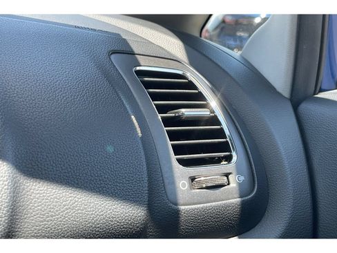 Used 2017 Kia Forte LX FWD image 27