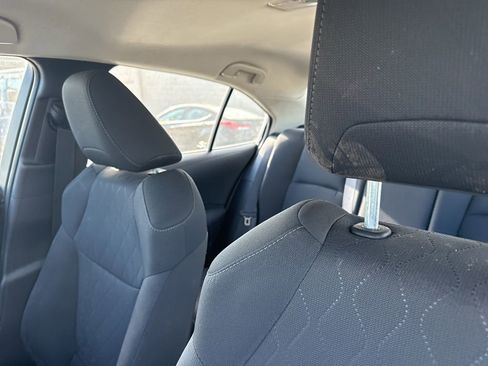 Used 2022 Toyota Corolla LE image 15