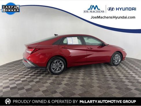 Certified 2024 Hyundai Elantra SEL image 7