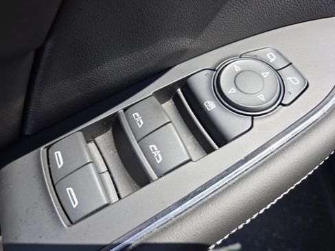 Used 2023 Buick Envision Essence w/ Sport Touring Package AWD/4WD image 36