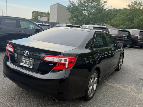 Used 2012 Toyota Camry SE FWD image 5