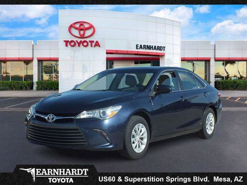 Certified 2017 Toyota Camry LE image 1