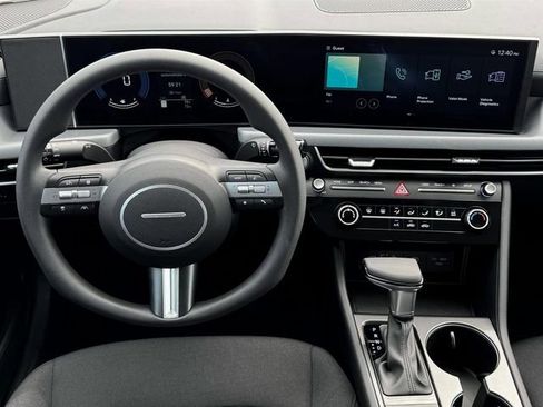 New 2025 Hyundai Sonata SE image 17