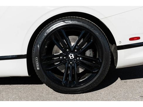Used 2022 Bentley Continental GT V8 image 7