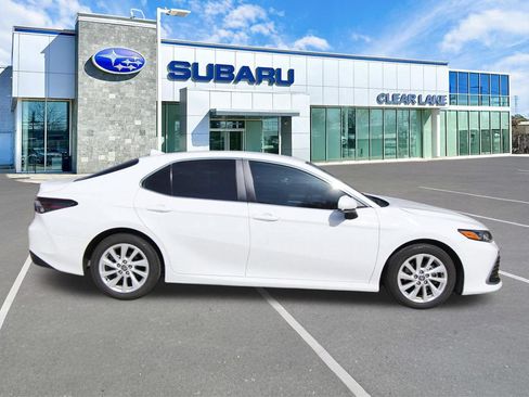 Used 2023 Toyota Camry LE FWD image 7