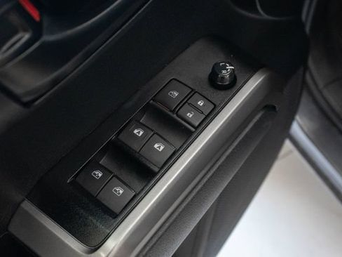 Used 2023 Toyota Tacoma SR5 RWD image 14