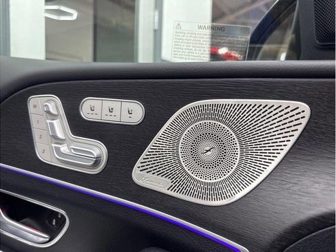 Used 2021 Mercedes-Benz GLS 450 4MATIC image 15