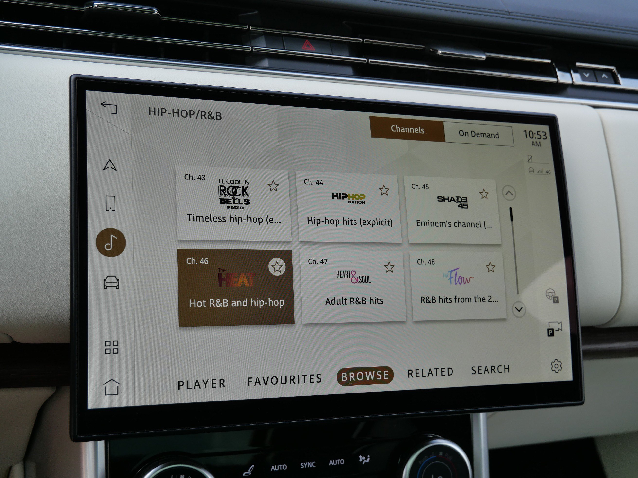 Certified 2023 Land Rover Range Rover Long Wheelbase SE AWD/4WD image 24