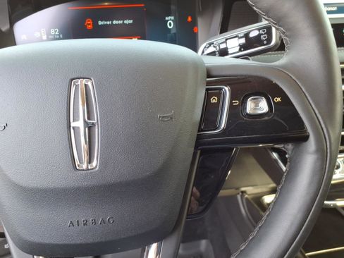 Used 2024 Lincoln Corsair Reserve w/ Equipment Group 201A image 15