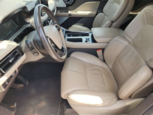Used 2020 Lincoln Aviator Reserve w/ Equipment Group 202A AWD/4WD image 16
