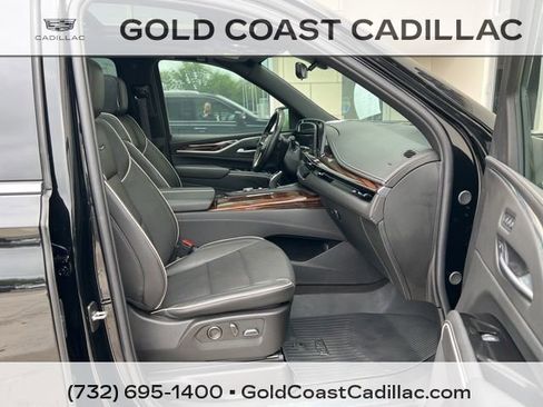 Certified 2024 Cadillac Escalade ESV Premium Luxury AWD/4WD image 7