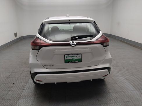 Used 2021 Nissan Kicks S image 6