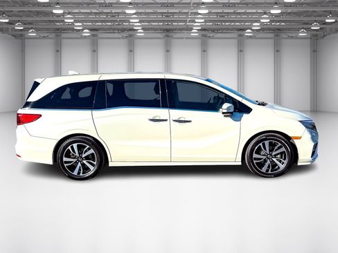 Used 2019 Honda Odyssey Elite image 6