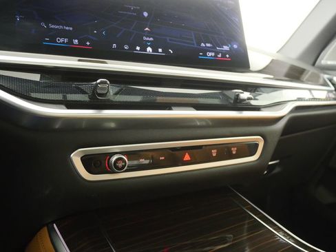 Used 2026 BMW X5 sDrive40i image 26