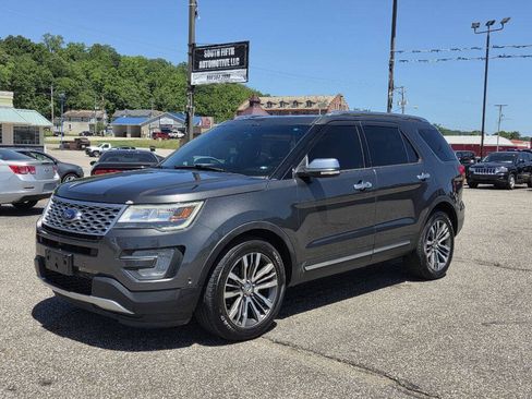 Used 2017 Ford Explorer Platinum AWD/4WD image 1