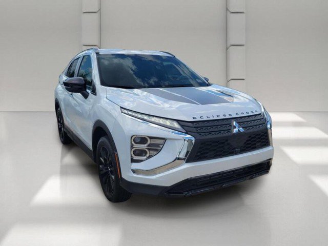 Used 2025 Mitsubishi Eclipse Cross AWD image 3