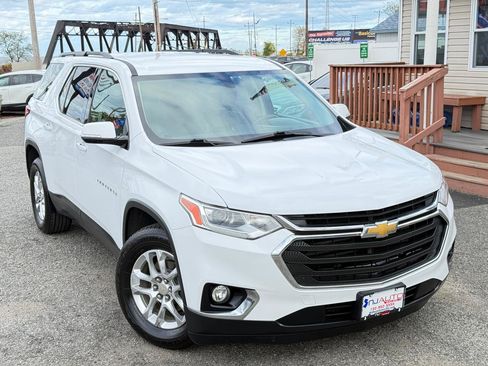 Used 2019 Chevrolet Traverse LT AWD/4WD image 2