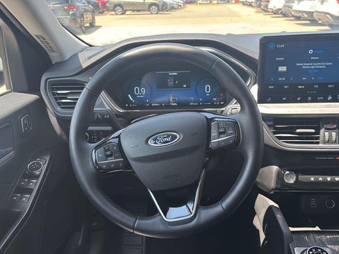 Used 2025 Ford Escape Platinum AWD/4WD image 8