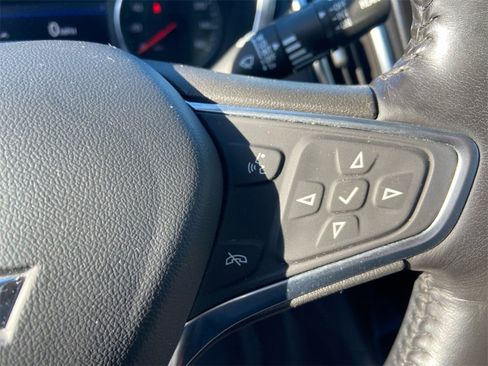 Used 2022 Chevrolet Equinox Premier image 20