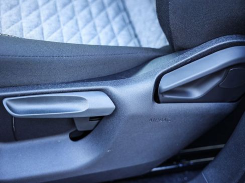 New 2026 Volkswagen Tiguan S image 31