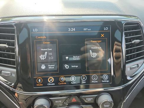 Used 2021 Jeep Grand Cherokee Limited AWD/4WD image 18