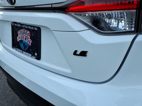 Certified 2024 Toyota Corolla LE FWD image 7