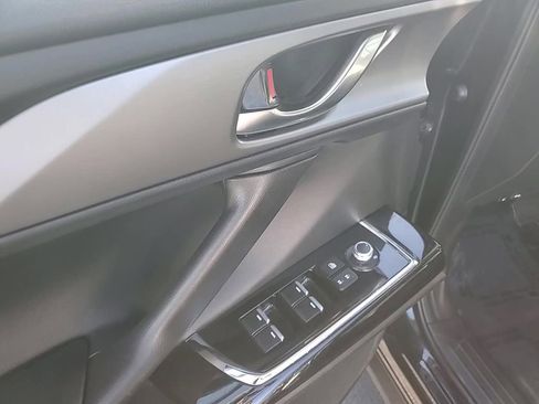 Certified 2023 MAZDA CX-9 Touring image 12