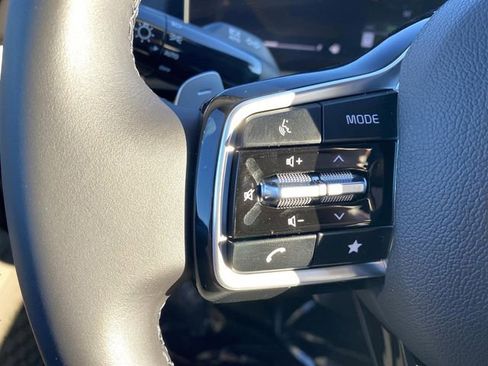 New 2026 Kia Carnival EX image 34