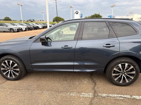 Used 2024 Volvo XC60 B5 Plus w/ Protection Package Premier AWD/4WD image 8
