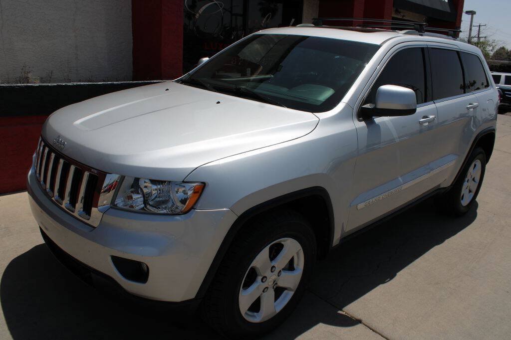 Used 2012 Jeep Grand Cherokee Laredo RWD image 6