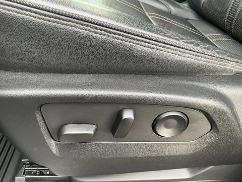 Used 2022 Chevrolet Silverado 1500 High Country w/ LPO, Dark Essentials Package AWD/4WD image 15