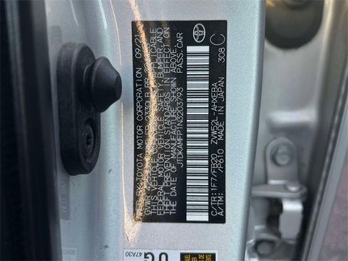 Certified 2022 Toyota Prius Prime LE image 19