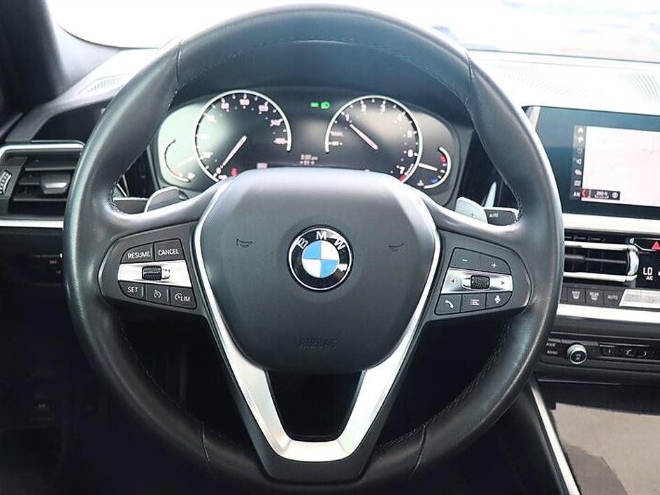 Used 2020 BMW 330i Sedan w/ Driving Assistance Package RWD image 42