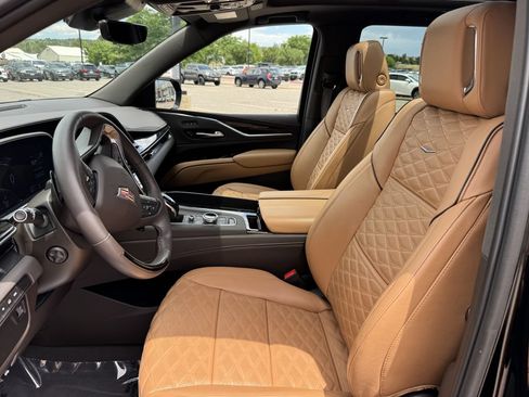 Used 2024 Cadillac Escalade Premium Luxury w/ LPO, Floor Liner Package AWD/4WD image 16