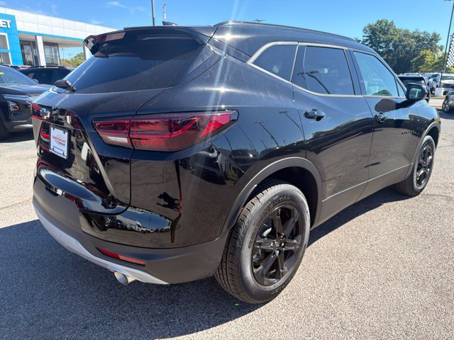 New 2026 Chevrolet Blazer LT w/ Convenience Package FWD image 3