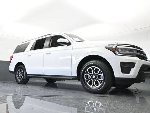 Used 2024 Ford Expedition Max XLT image 71