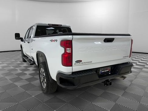 Used 2024 Chevrolet Silverado 2500 Custom w/ Snow Plow Prep/Camper Package AWD/4WD image 3