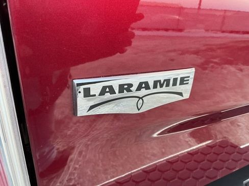 Used 2018 RAM 1500 Laramie w/ Convenience Group image 20