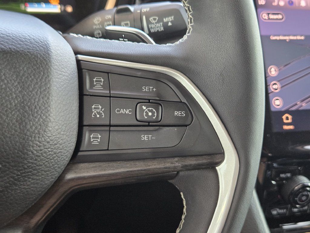 Used 2023 Jeep Grand Cherokee 4WD 4xe image 27