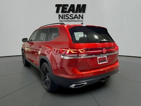 Used 2024 Volkswagen Atlas SE w/ Panoramic Sunroof Package AWD/4WD image 4