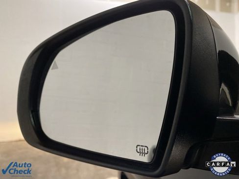 Used 2017 Jeep Cherokee Overland w/ Technology Group image 83