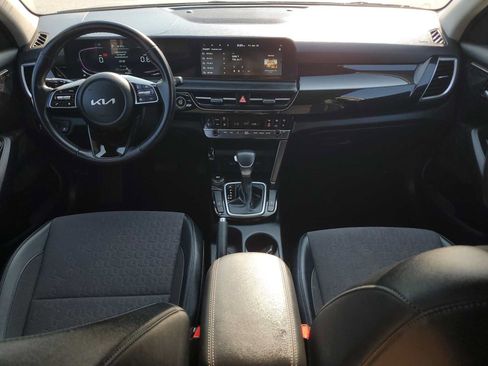 Used 2025 Kia Seltos S FWD image 14