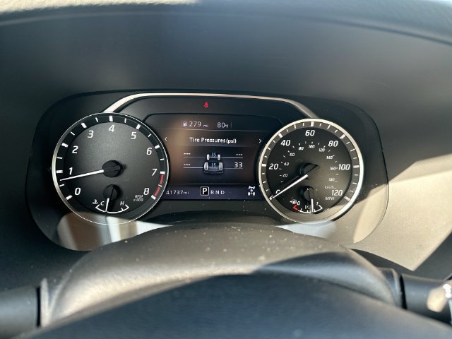 Used 2022 Nissan Frontier SV AWD/4WD image 12