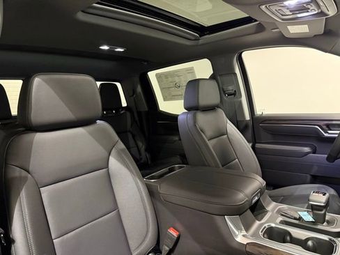 New 2026 GMC Sierra 1500 SLT w/ SLT Convenience Package image 31