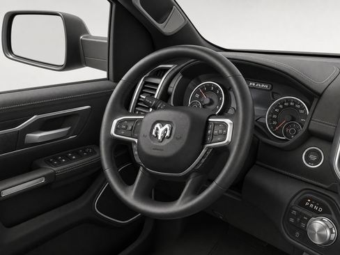 Used 2025 RAM 1500 Laramie AWD/4WD image 15