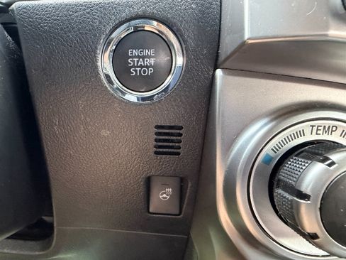 Used 2023 Toyota 4Runner Limited AWD/4WD image 48