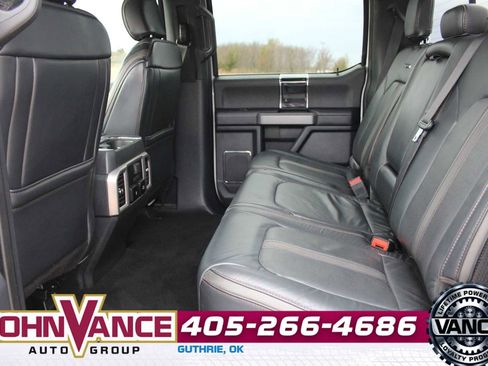 Used 2022 Ford F450 Platinum w/ FX4 Off-Road Package image 25