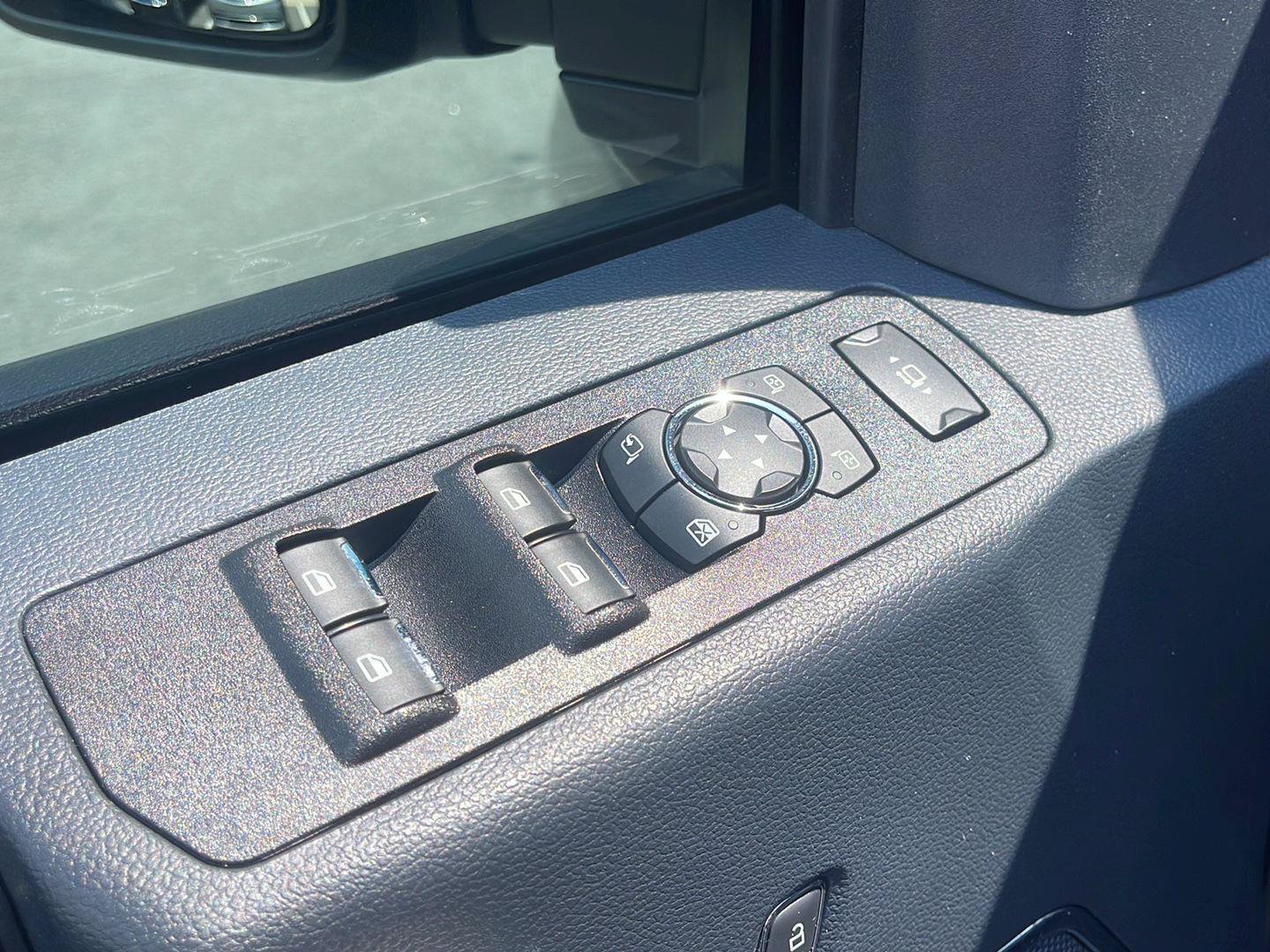Used 2022 Ford F250 Lariat AWD/4WD image 15