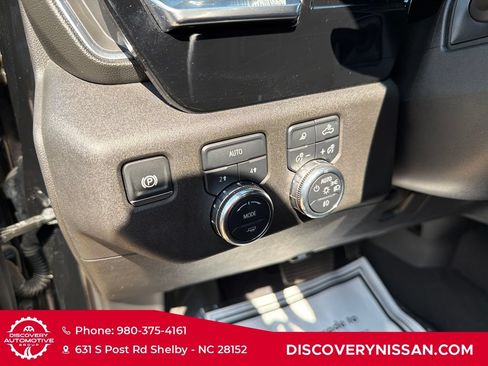 Used 2025 GMC Sierra 1500 SLT AWD/4WD image 14