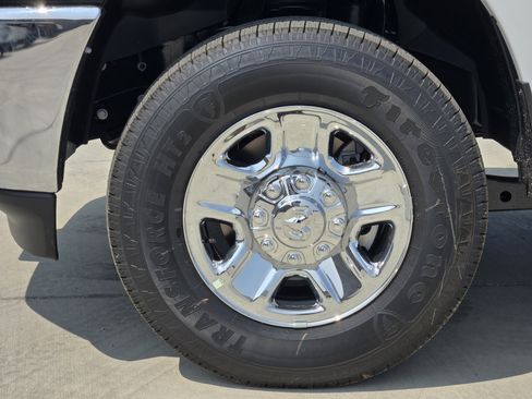 New 2026 RAM 2500 Tradesman AWD/4WD image 9